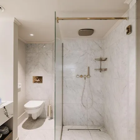 717 Hotel 5*